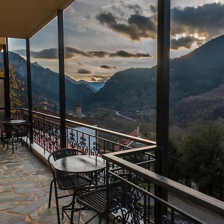 Hotel Το Ηλιοβασίλεμα à Mega Chorio Extérieur photo