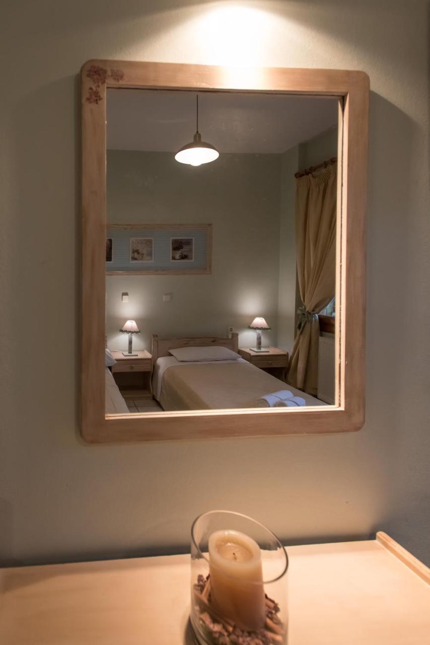 Hotel Το Ηλιοβασίλεμα à Mega Chorio Extérieur photo