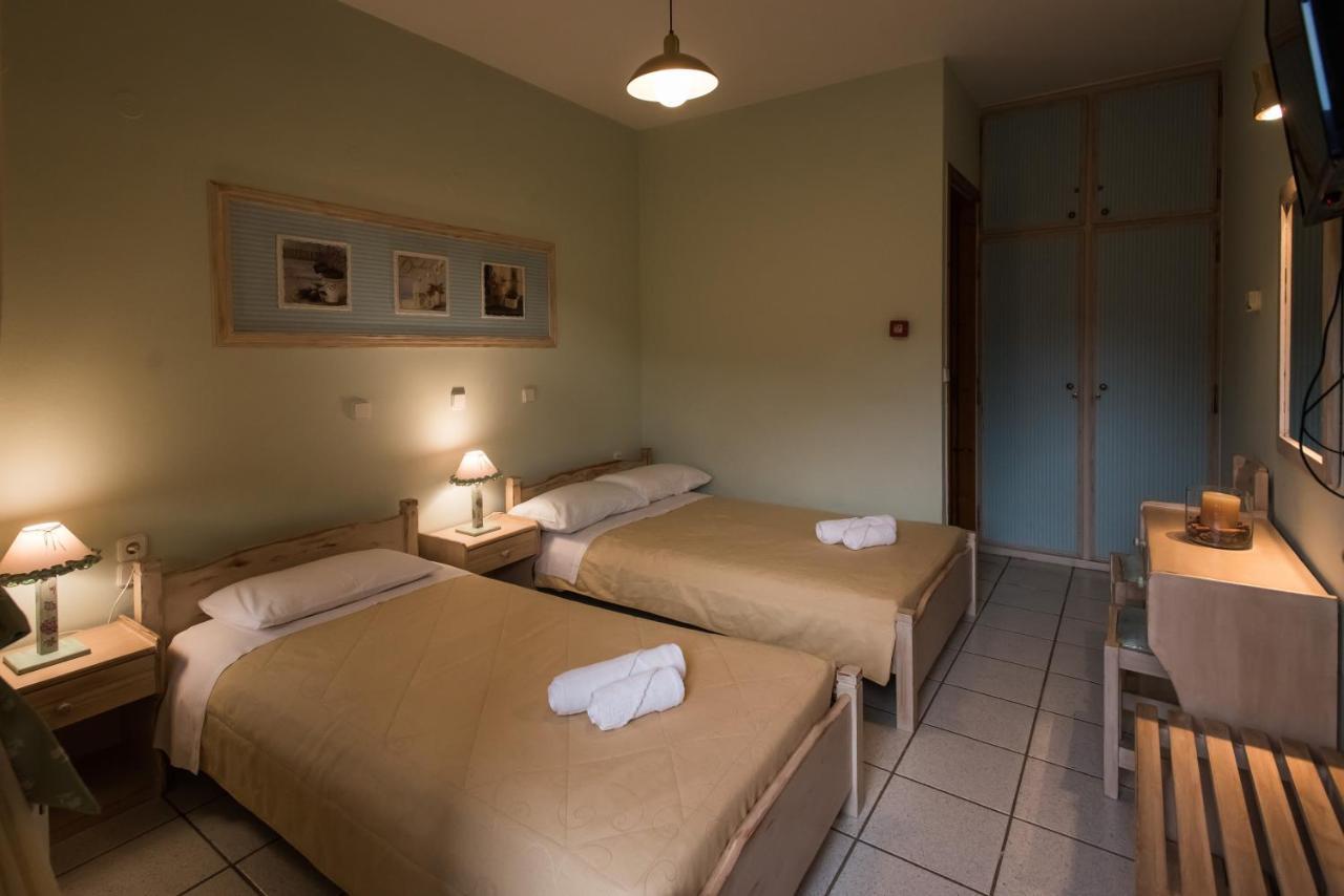 Hotel Το Ηλιοβασίλεμα à Mega Chorio Extérieur photo
