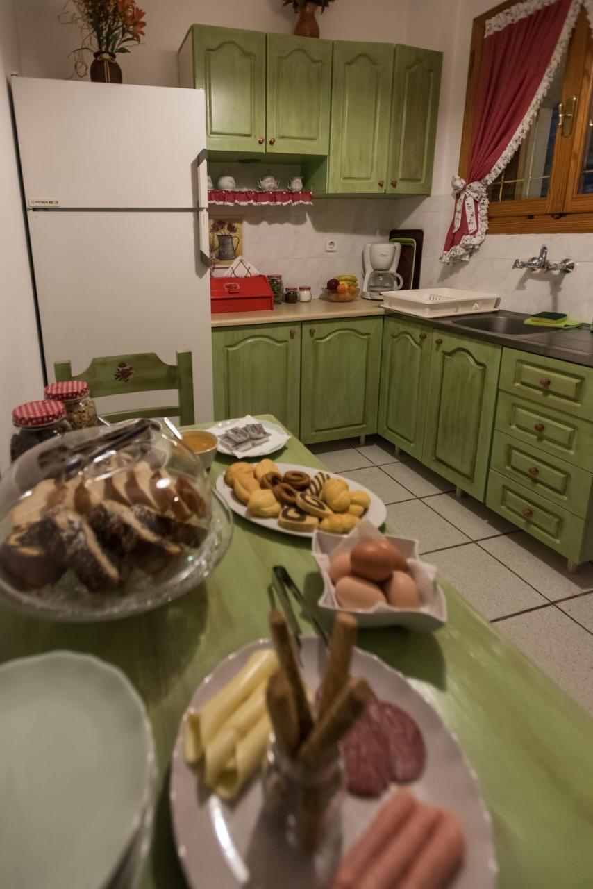 Hotel Το Ηλιοβασίλεμα à Mega Chorio Extérieur photo